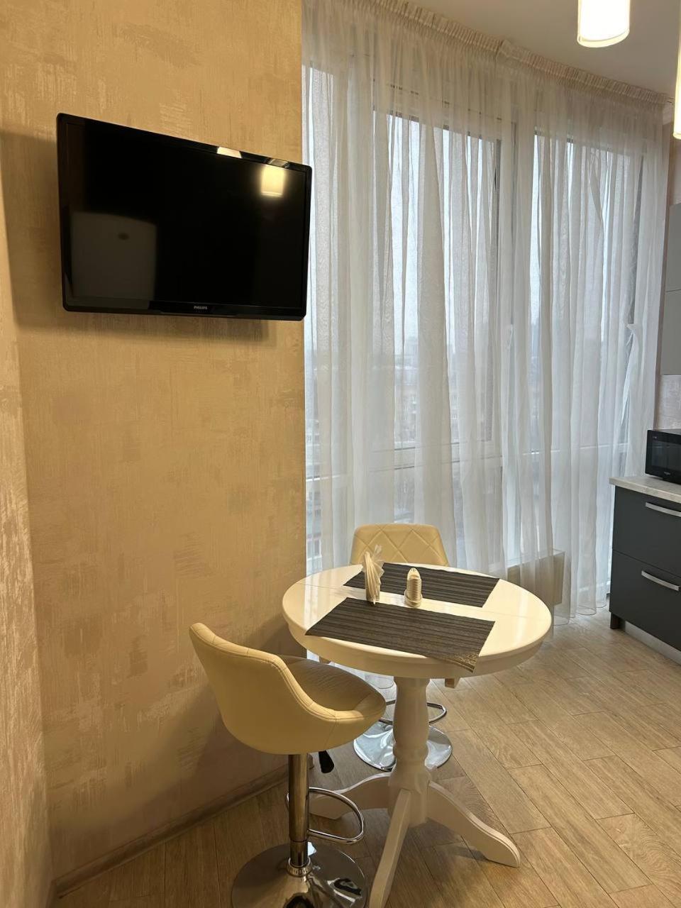 Apart Assistant On Smart Plaza Kyiv Exterior foto