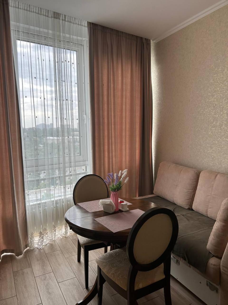 Apart Assistant On Smart Plaza Kyiv Exterior foto